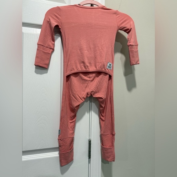 THE SIMPLE SEED PRETTY IN PINK DAY TO NIGHT ROMPER Sz 18-24M - Picture 4 of 8